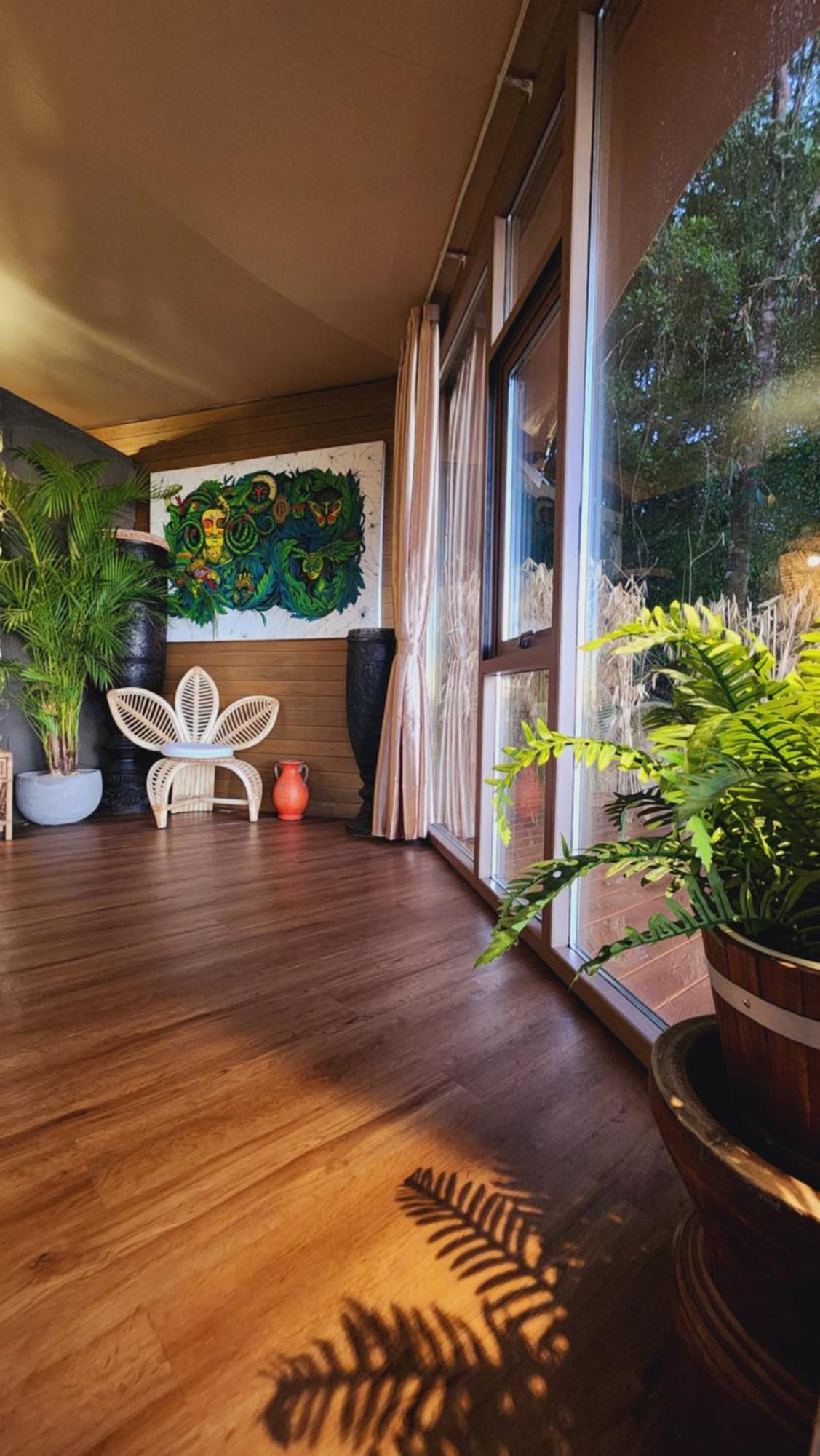 Luxury tent The Jungle -glamping At Karuna *